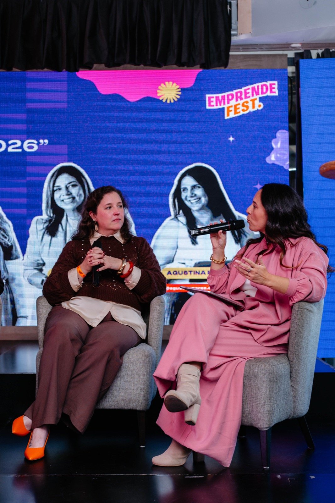 Paula Toselli en un panel del Emprende Fest